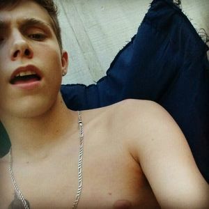 Meet your Posher, Aaron